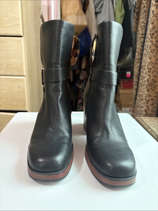 Kork-Ease Shoes - Kork-Ease Black Leather Ankle Boots with Brown Stacked Heel